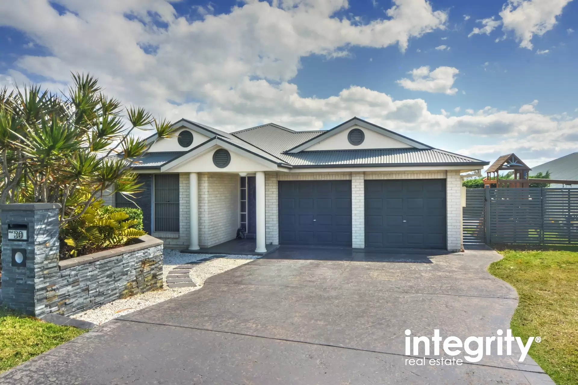 30 Carrington Park Drive, Nowra Sold by Integrity Real Estate - image 1