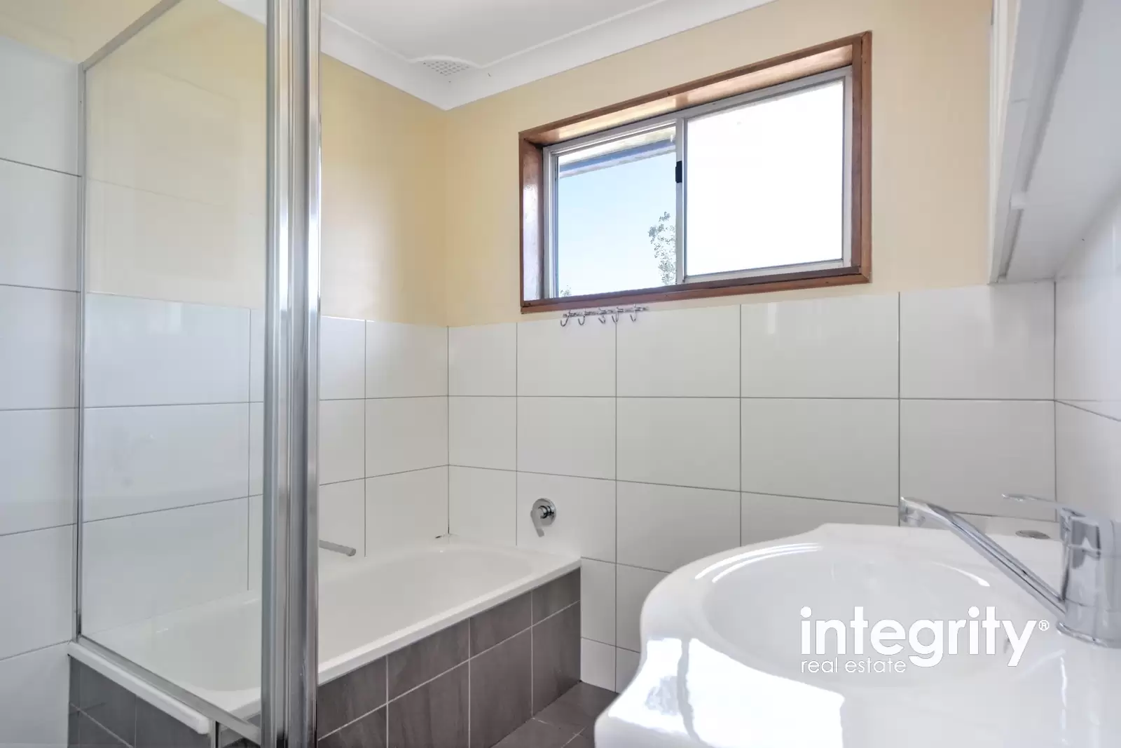 8 Paradise Crescent, Sussex Inlet Sold by Integrity Real Estate - image 8