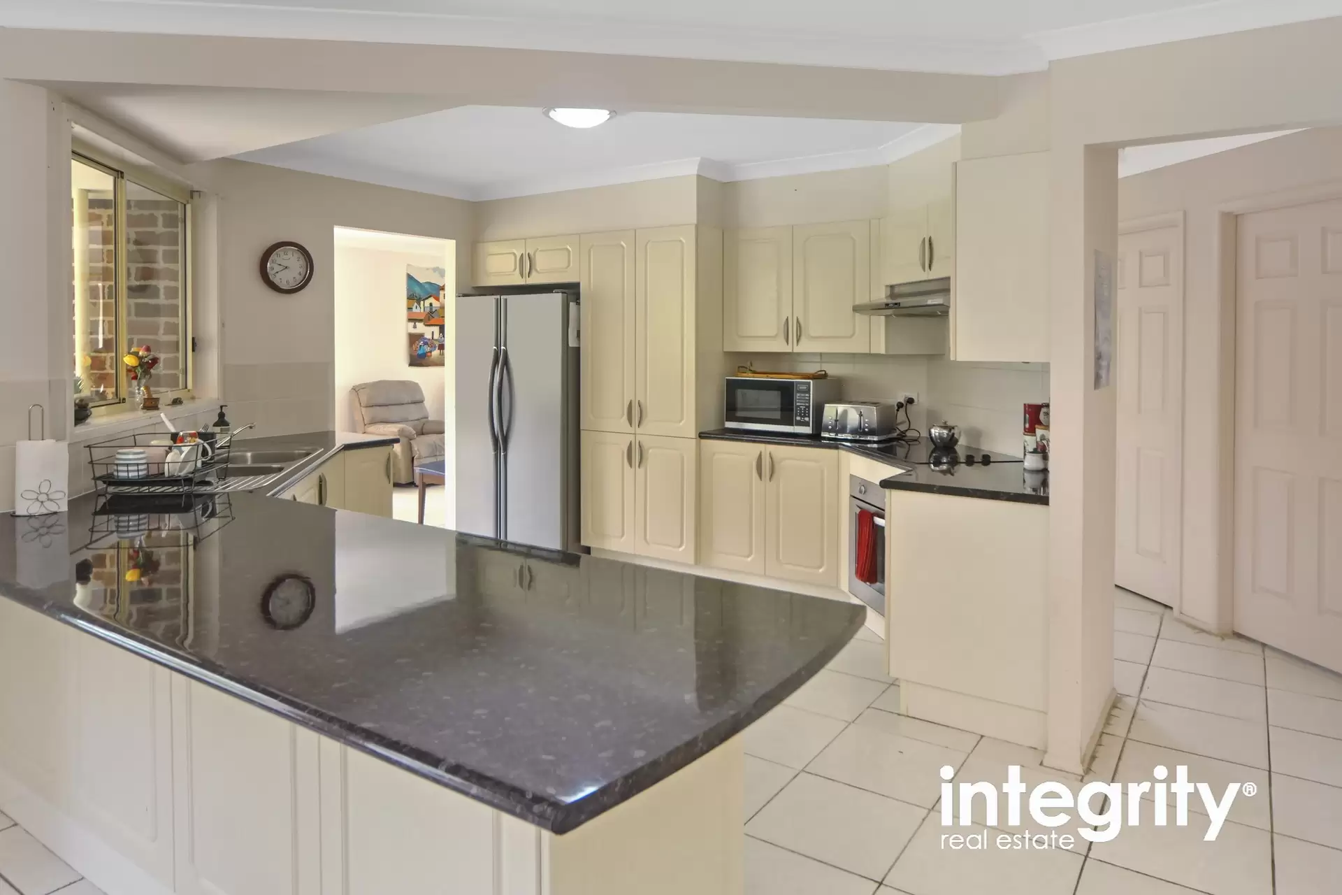 43 Burradoo Crescent, Nowra Sold by Integrity Real Estate - image 5
