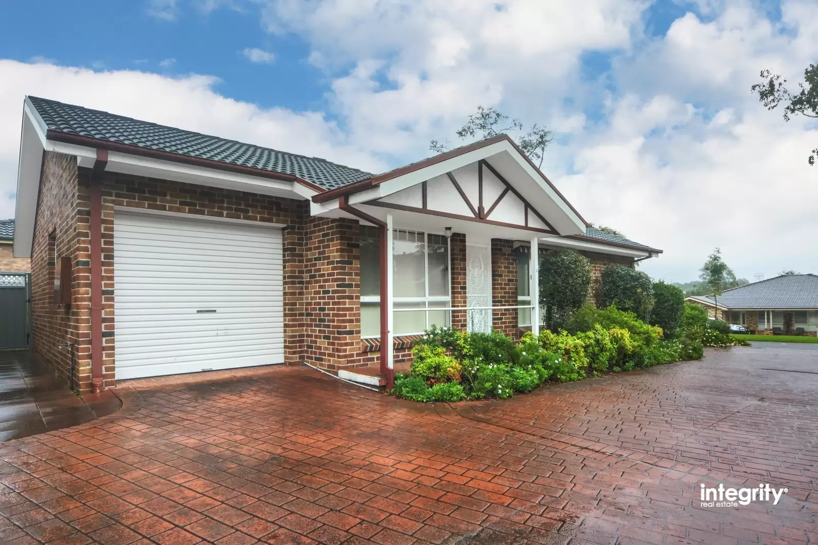 2/7 Hamilton Place, Bomaderry Sold by Integrity Real Estate