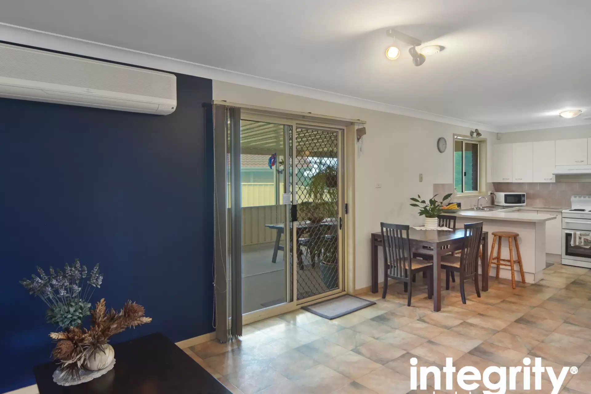 12 Beyeri Avenue, West Nowra Sold by Integrity Real Estate - image 2