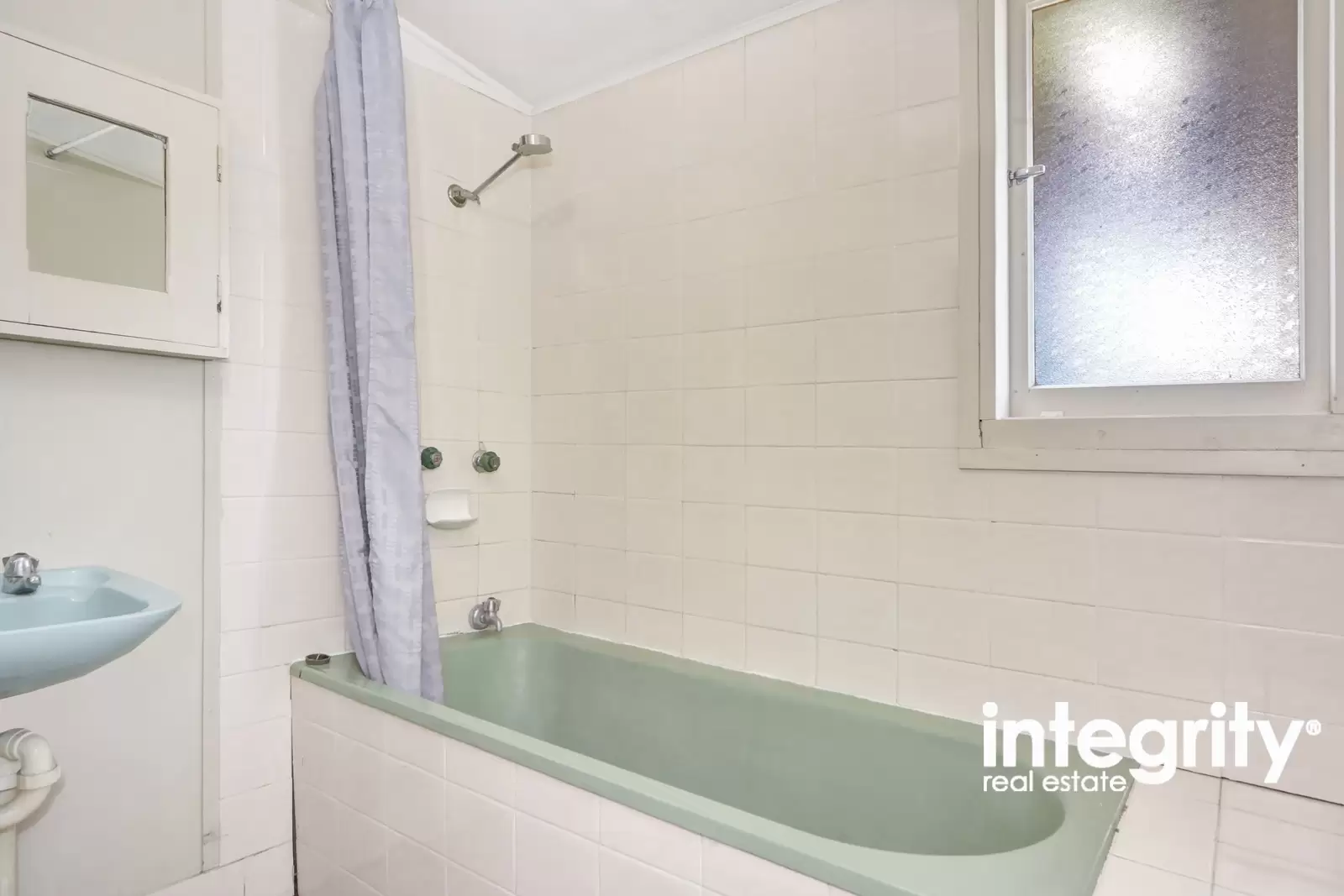 6 Tarawara Street, Bomaderry Sold by Integrity Real Estate - image 8