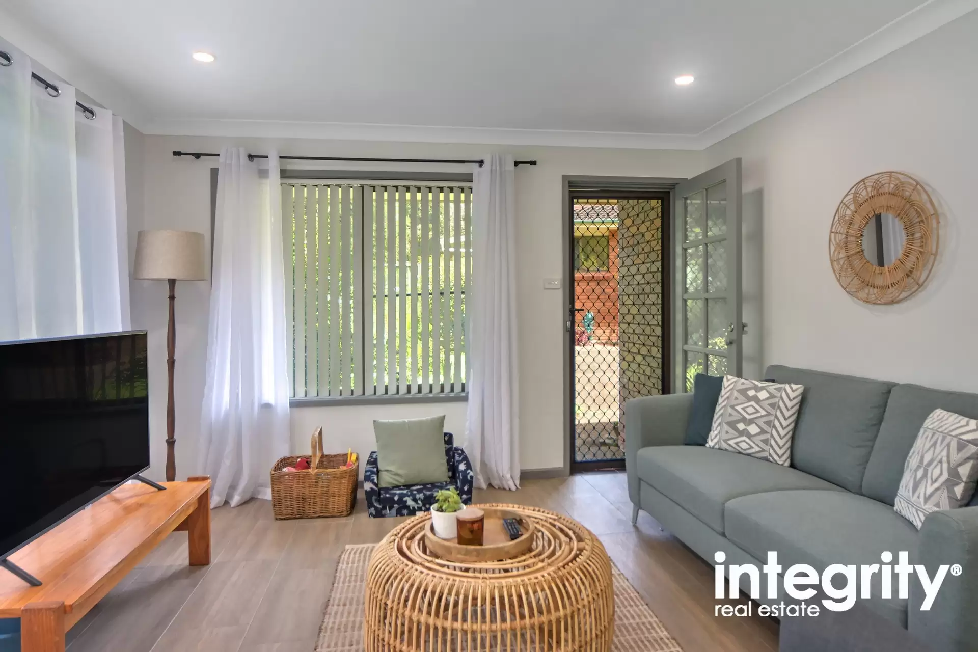 4/54 Tarawal Street, Bomaderry Sold by Integrity Real Estate - image 2