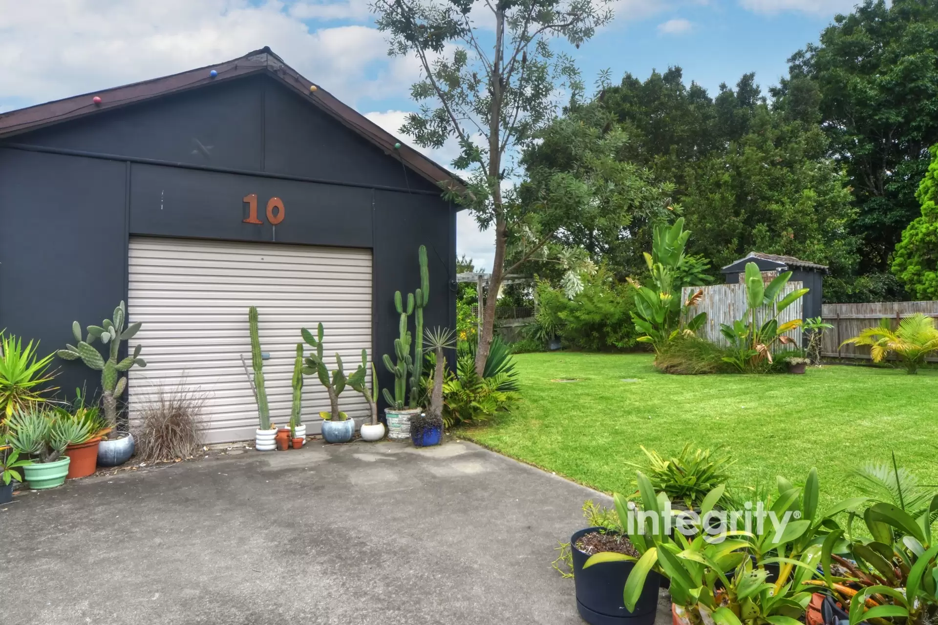 10 Lynburn Avenue, Bomaderry Sold by Integrity Real Estate