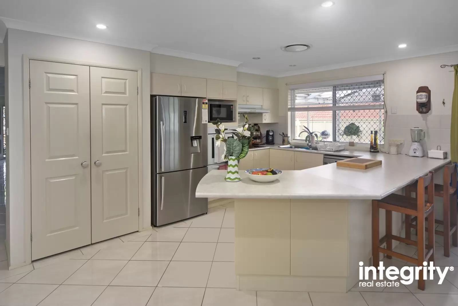 7 Warrigal Street, Nowra Sold by Integrity Real Estate - image 2