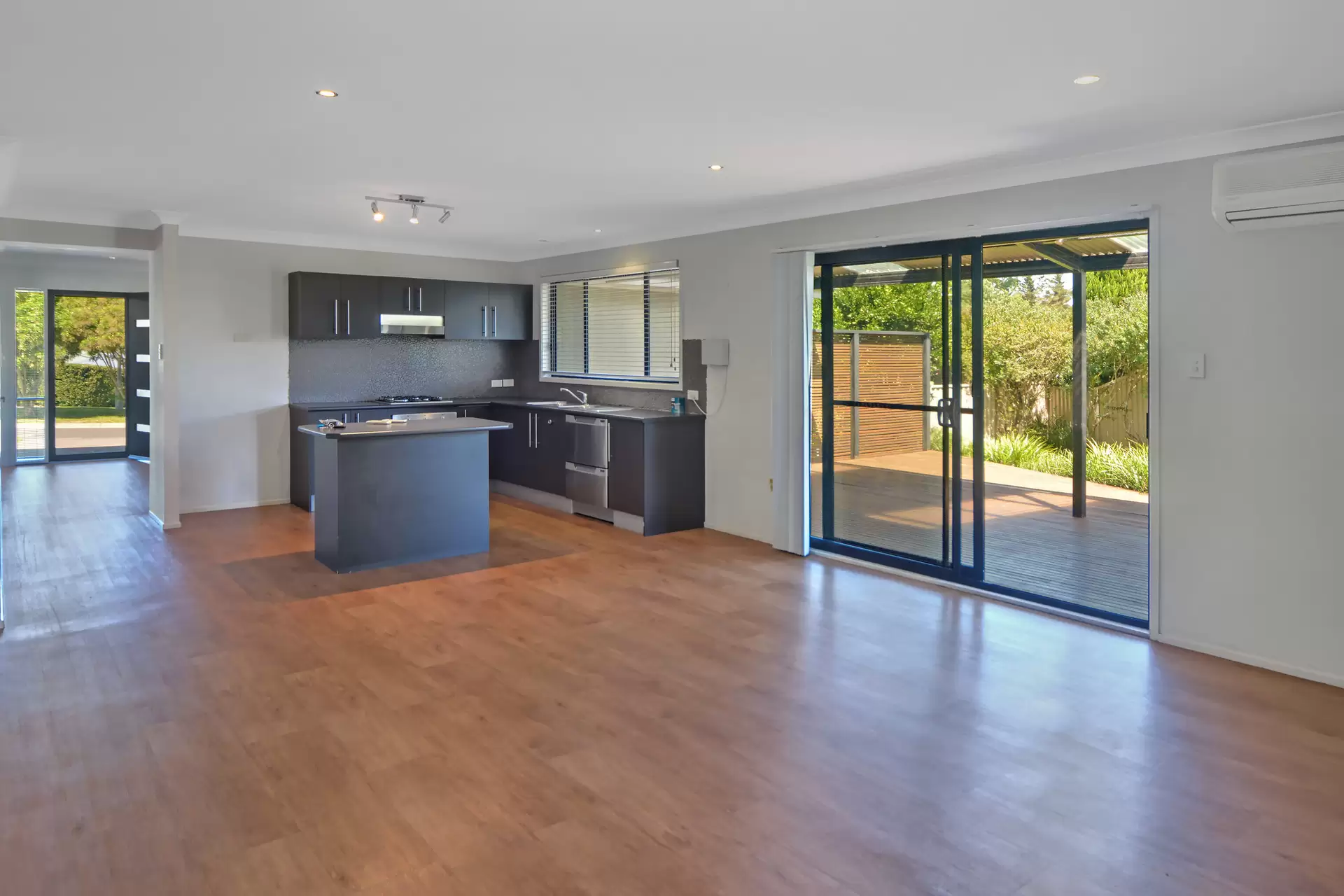 14 Emerald Drive, Meroo Meadow Sold by Integrity Real Estate - image 3