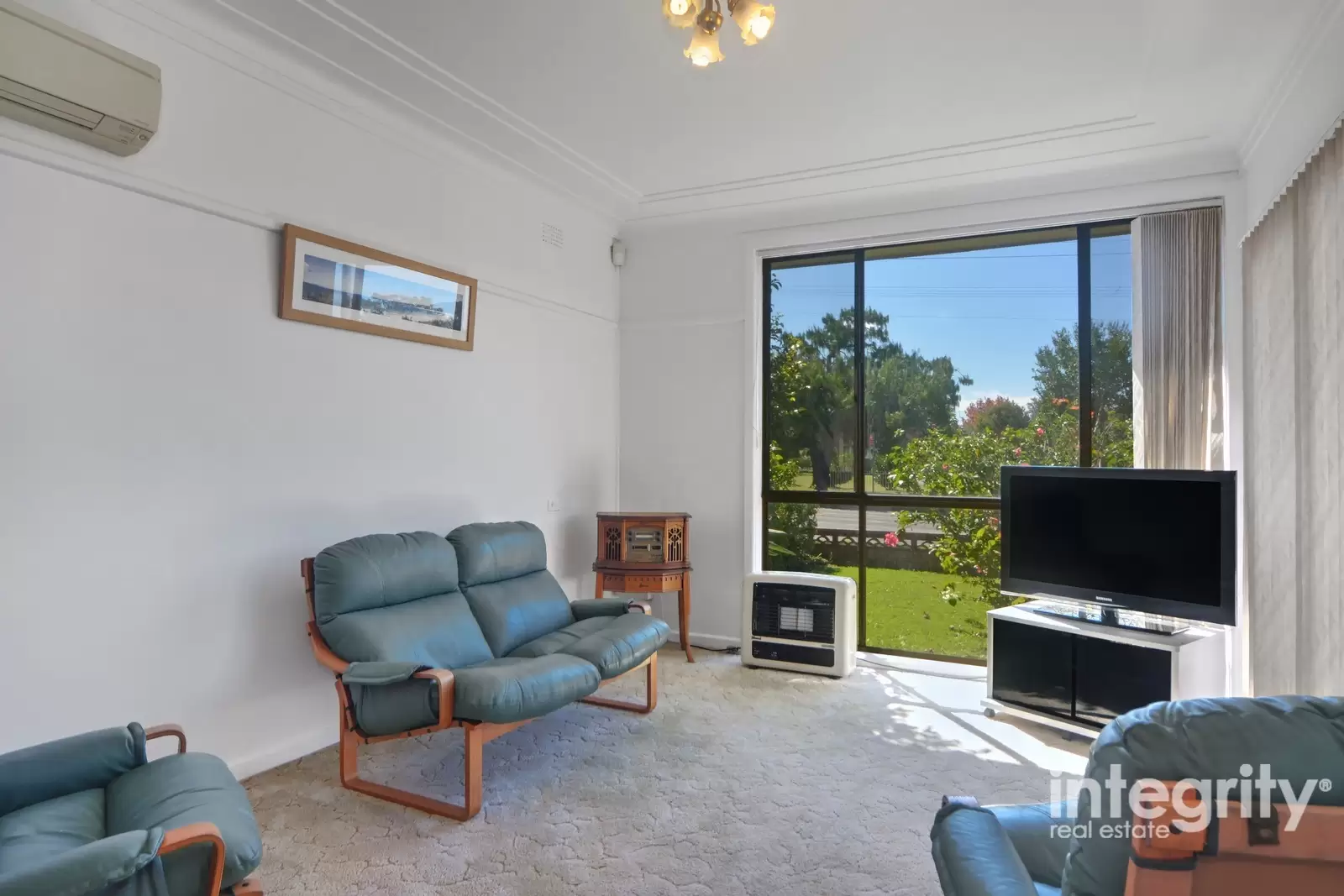 76 Illaroo Road, North Nowra Sold by Integrity Real Estate - image 2