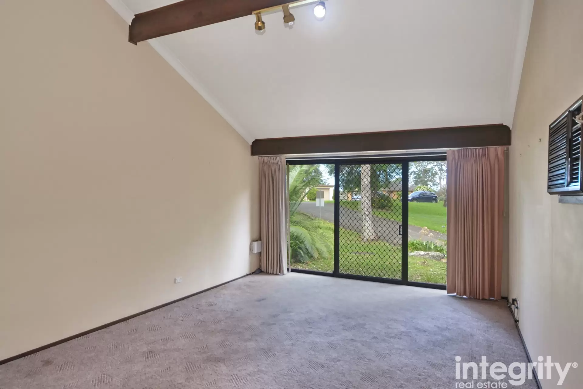 1/27 Bowada Street, Bomaderry Sold by Integrity Real Estate - image 3