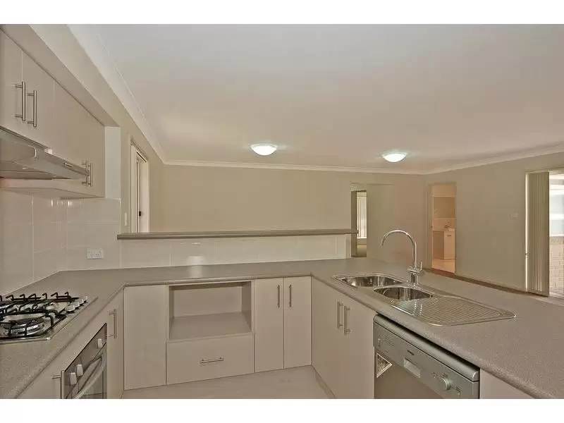 1/1 Palm Lilly Close, Worrigee Sold by Integrity Real Estate - image 2