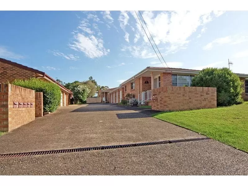 Villa 4/70 Page Avenue, North Nowra Sold by Integrity Real Estate - image 2