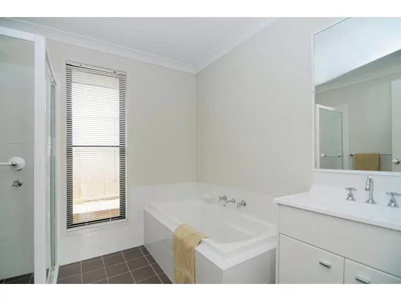 24 Warrigal Street, Nowra Sold by Integrity Real Estate - image 8