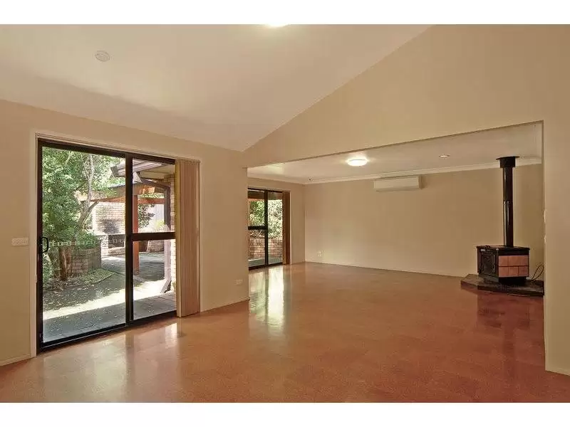 9 Coreen Close, North Nowra Sold by Integrity Real Estate - image 2