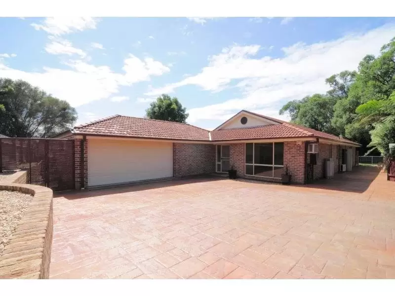 8 Katela Avenue, Bomaderry Sold by Integrity Real Estate