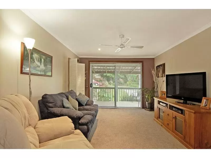 8 Kahlua Crescent, Bomaderry Sold by Integrity Real Estate - image 3