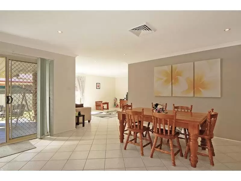 11 Carrington Park Drive, Nowra Sold by Integrity Real Estate - image 8