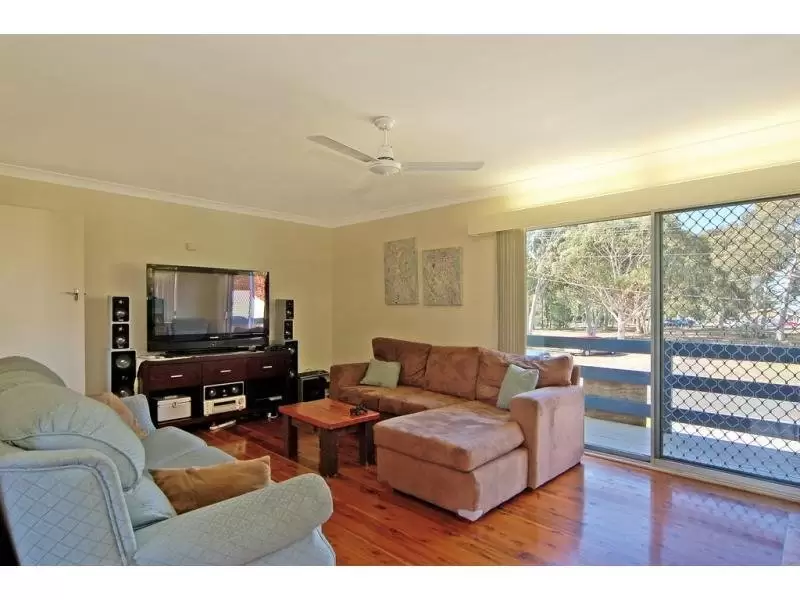 5 Barwon Street, Bomaderry Sold by Integrity Real Estate - image 3