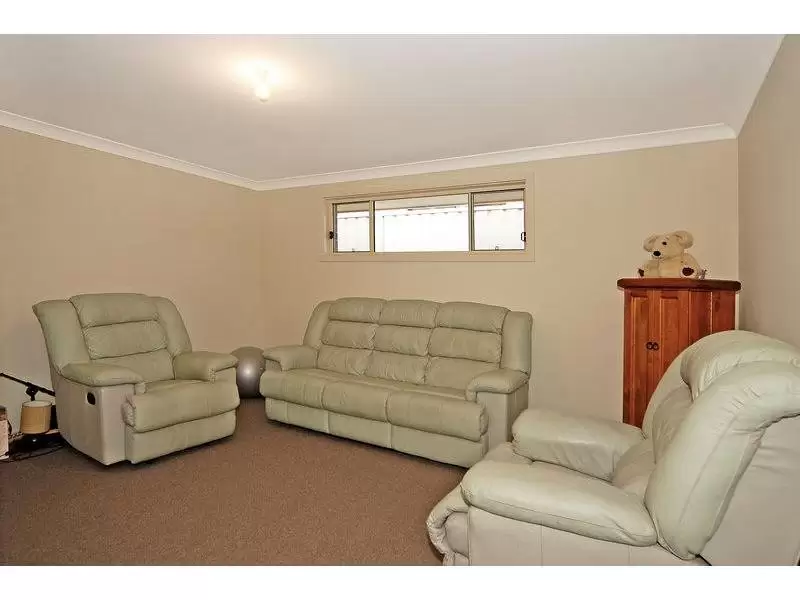 16 Royal Street, Worrigee Sold by Integrity Real Estate - image 5