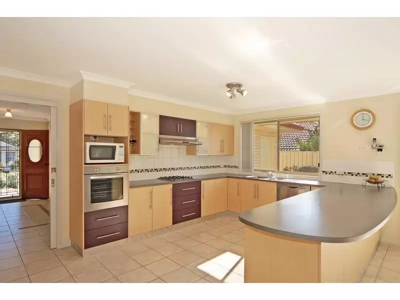 27 Kardella Avenue, Nowra Sold by Integrity Real Estate - image 2