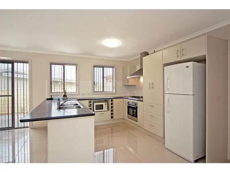 40 Carrington Park Drive, Nowra Sold by Integrity Real Estate - image 3