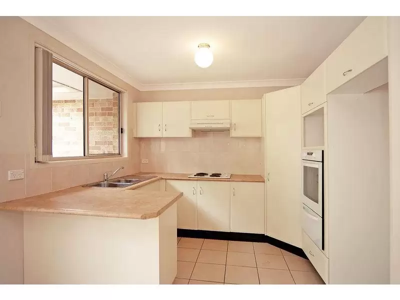 3/76 Hillcrest Avenue, South Nowra Sold by Integrity Real Estate - image 2