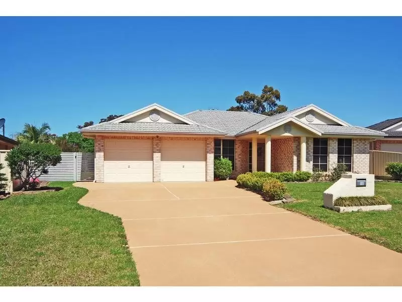 17 Freesia Crescent, Bomaderry Sold by Integrity Real Estate