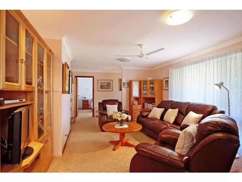 5 Shanklin Close, Bomaderry Sold by Integrity Real Estate - image 2