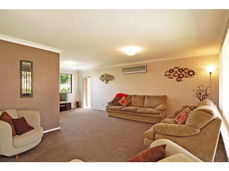 22 Birriley Street, Bomaderry Sold by Integrity Real Estate - image 2