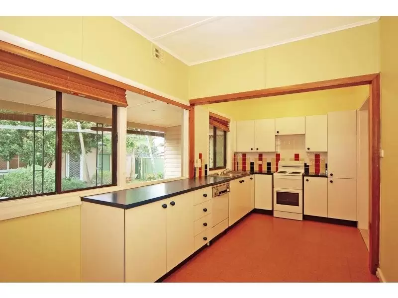 21 Bunberra Street, Bomaderry Sold by Integrity Real Estate - image 5