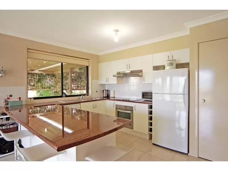 8 Carrington Park Drive, Nowra Sold by Integrity Real Estate - image 5