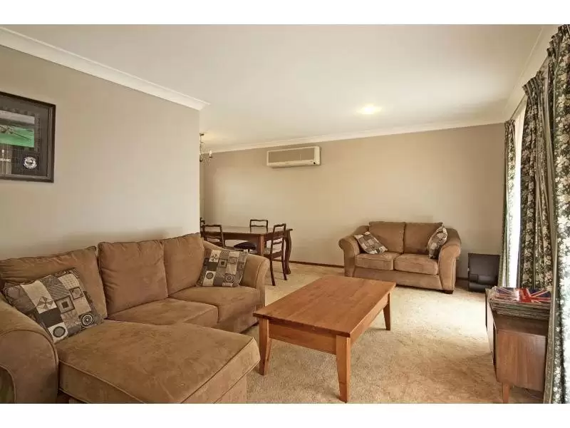 12 Glenair Avenue, West Nowra Sold by Integrity Real Estate - image 3