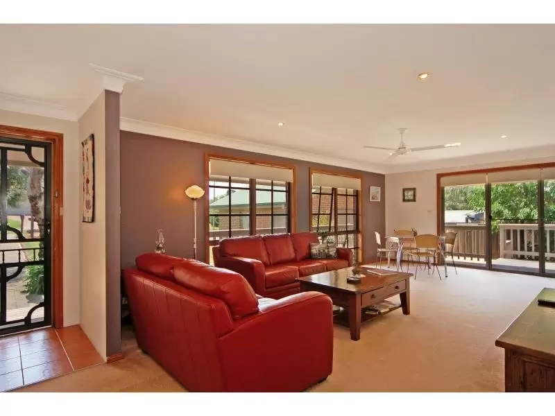 24 Uranna Avenue, North Nowra Sold by Integrity Real Estate - image 2