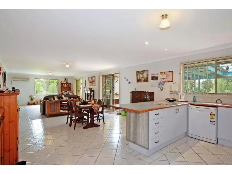 11 Jaycee Avenue, Nowra Sold by Integrity Real Estate - image 2