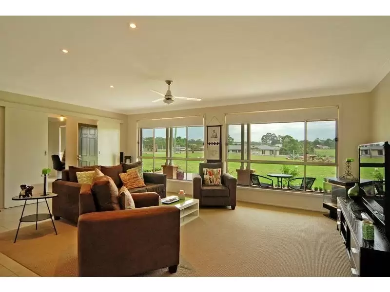 33 Glenoak Way, Nowra Hill Sold by Integrity Real Estate - image 3