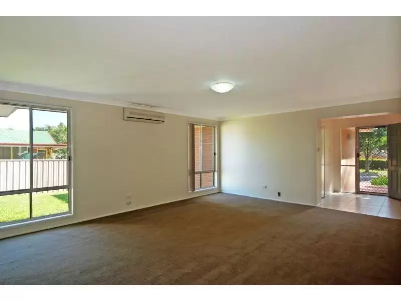 24 Gardenia Crescent, Bomaderry Sold by Integrity Real Estate - image 2