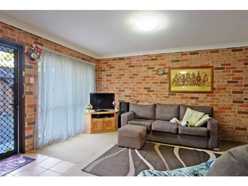 3/5 David Place, Bomaderry Sold by Integrity Real Estate - image 2