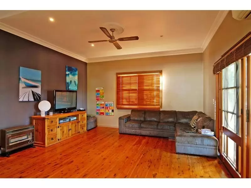 76 Shoalhaven Street, Nowra Sold by Integrity Real Estate - image 3