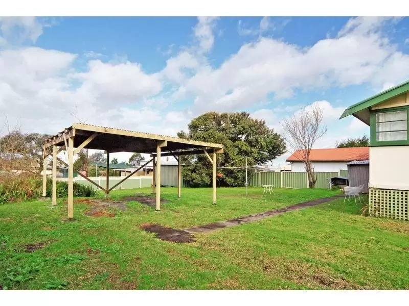 8 Dalwah Street, Bomaderry Sold by Integrity Real Estate - image 2