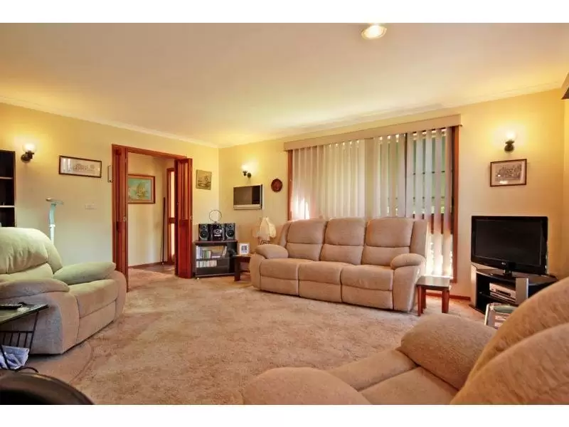 24 Penrose Drive, Bomaderry Sold by Integrity Real Estate - image 2