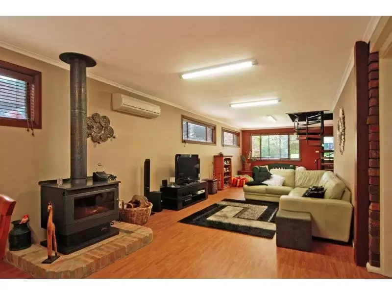 10 Bernadette Avenue, Nowra Sold by Integrity Real Estate - image 2