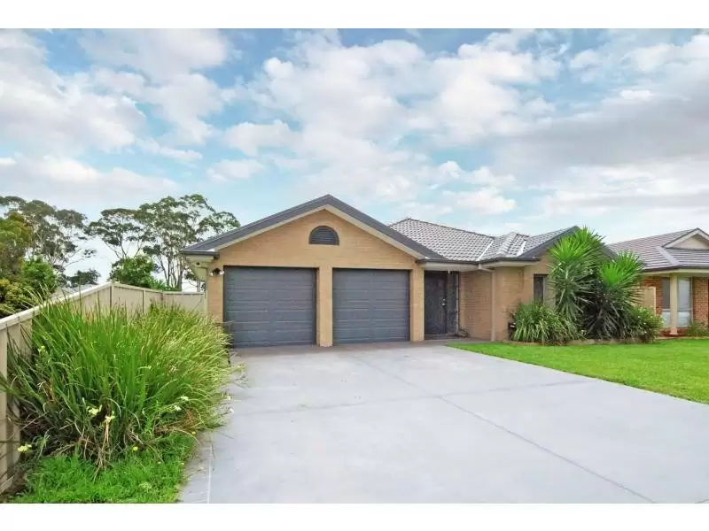 42 Lacebark Grove, Worrigee Sold by Integrity Real Estate