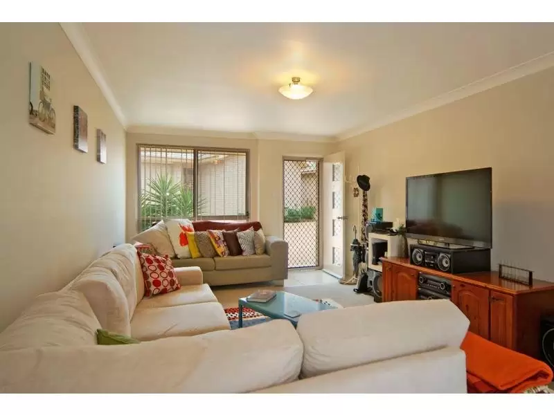 3/73-75 Rayleigh Drive, Worrigee Sold by Integrity Real Estate - image 2