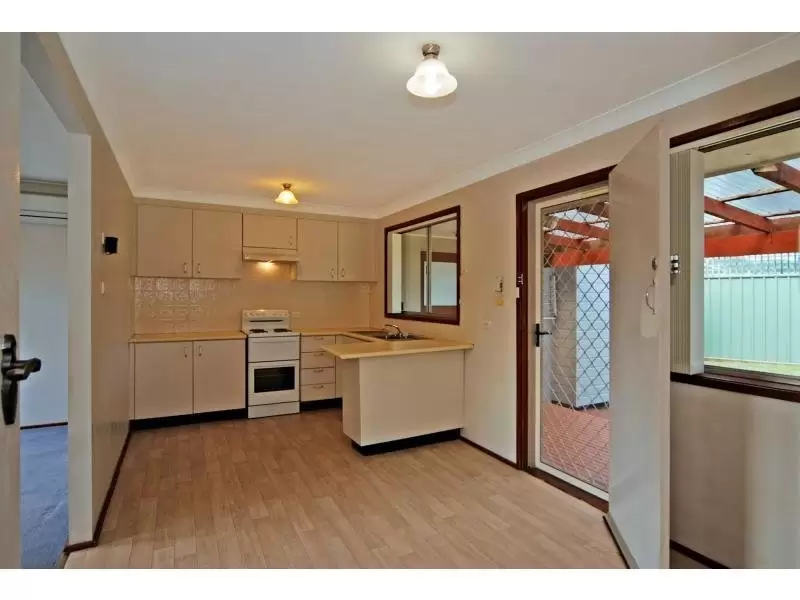 4 Yeovil Drive, Bomaderry Sold by Integrity Real Estate - image 3