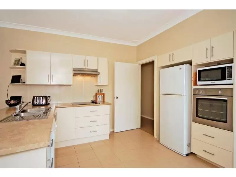 122C Jasmine Drive, Bomaderry Sold by Integrity Real Estate - image 2