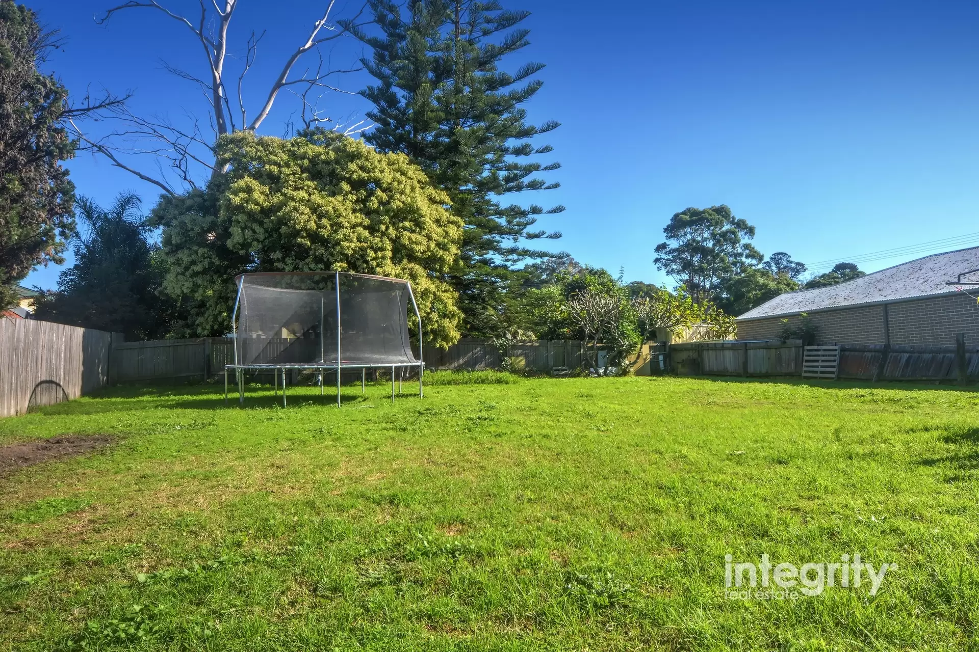 21 Meroo & Coomea Street, Bomaderry Sold by Integrity Real Estate - image 6