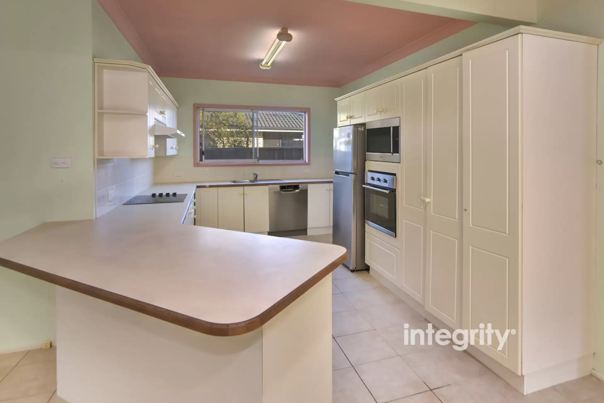 5 Caroola Parade, North Nowra Sold by Integrity Real Estate - image 2