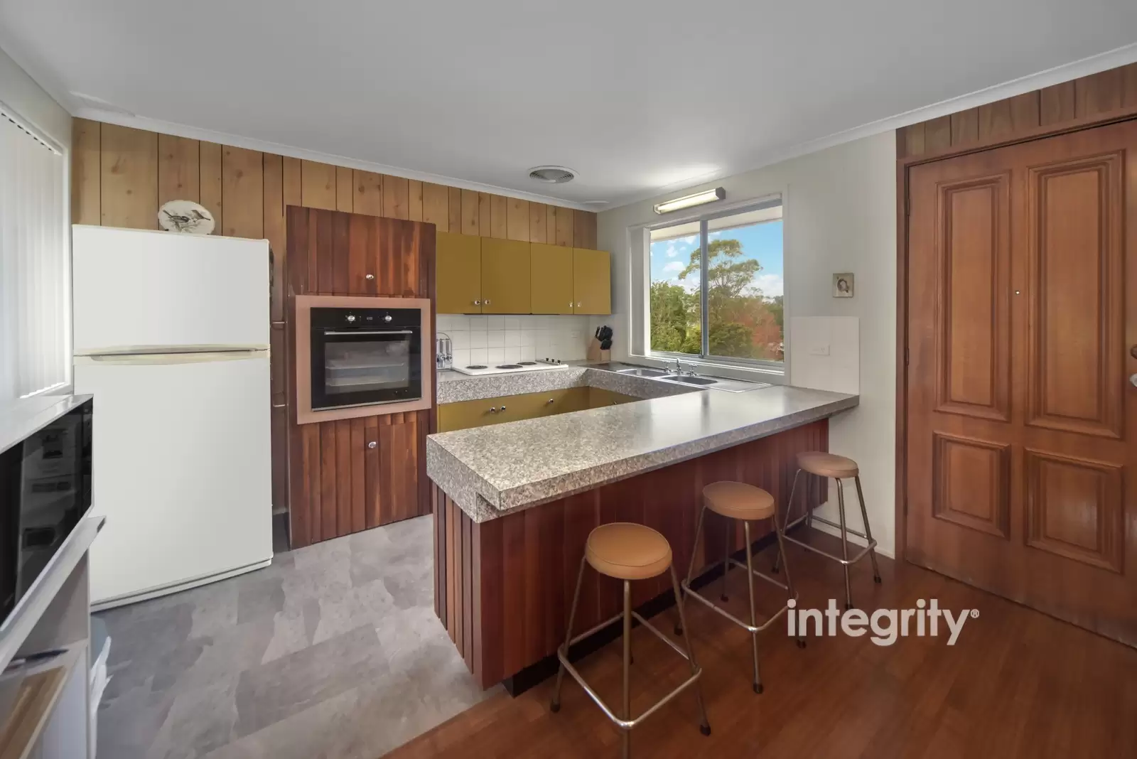 10 Kahlua Crescent, Bomaderry Sold by Integrity Real Estate - image 4
