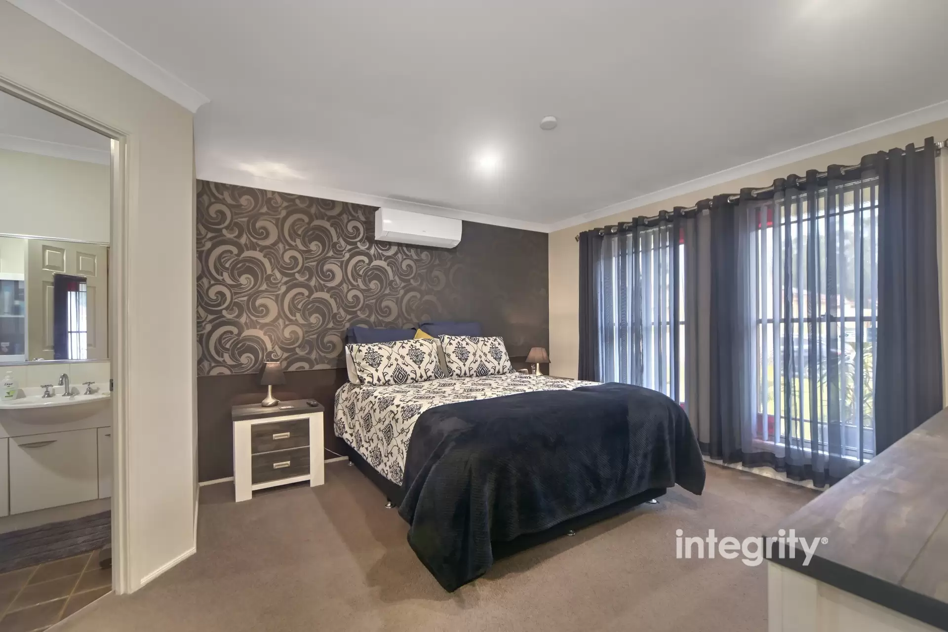 15 Kardella Avenue, Nowra Sold by Integrity Real Estate - image 3