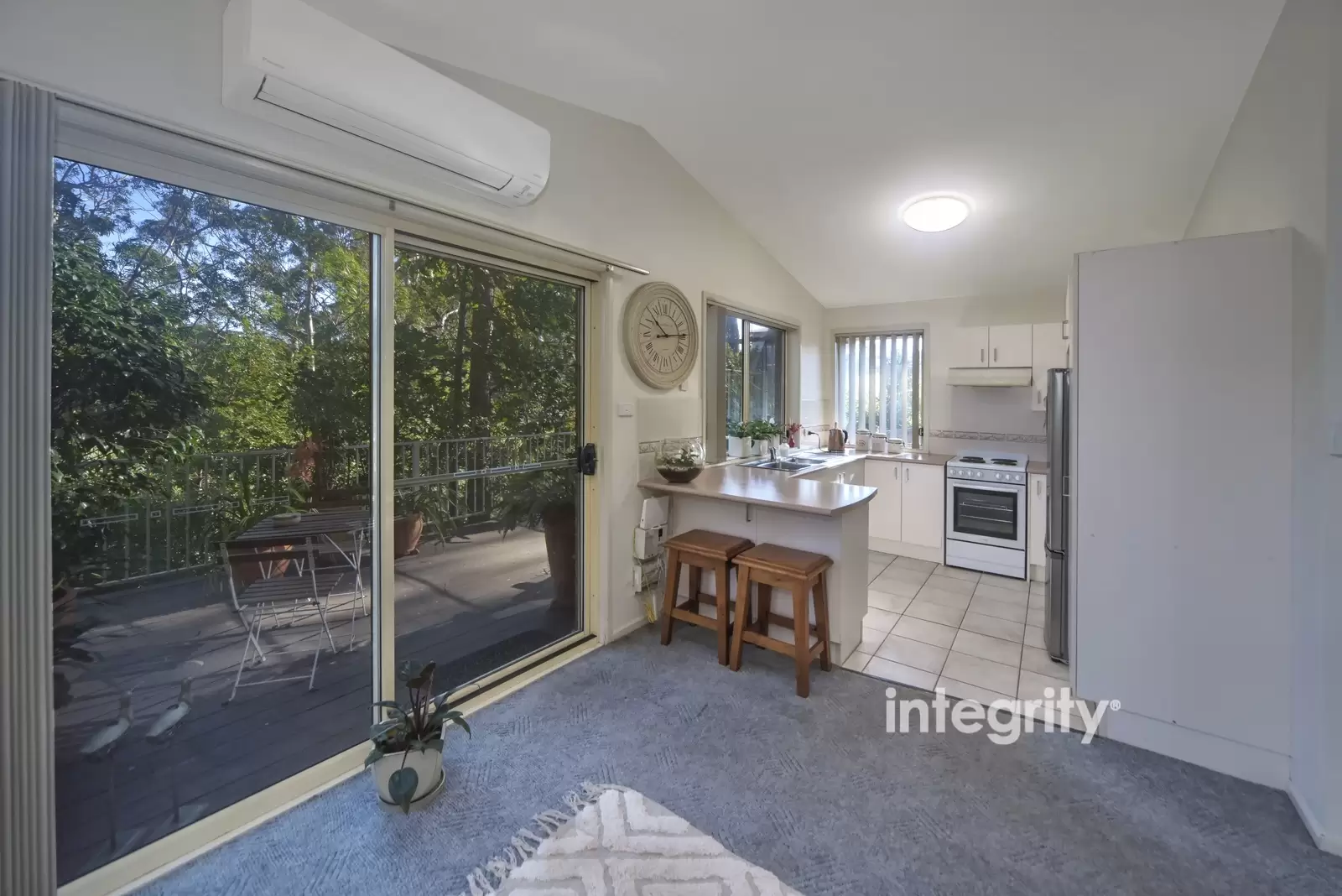 8/67 Brinawarr Street, Bomaderry Sold by Integrity Real Estate - image 6