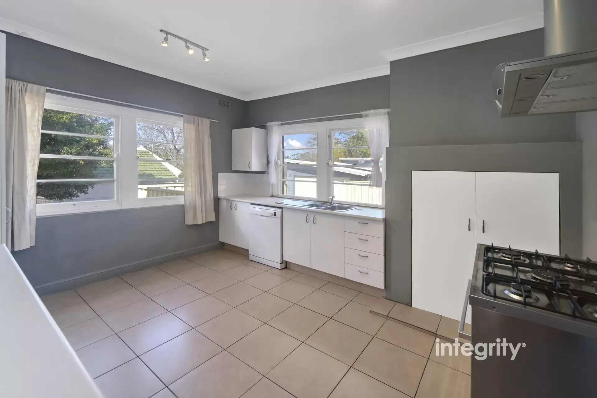66 Illaroo Road, North Nowra Sold by Integrity Real Estate - image 4