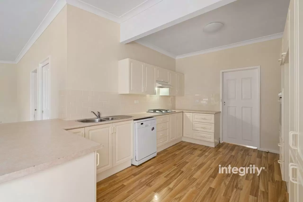 4 Elizabeth Avenue, Nowra Sold by Integrity Real Estate - image 4